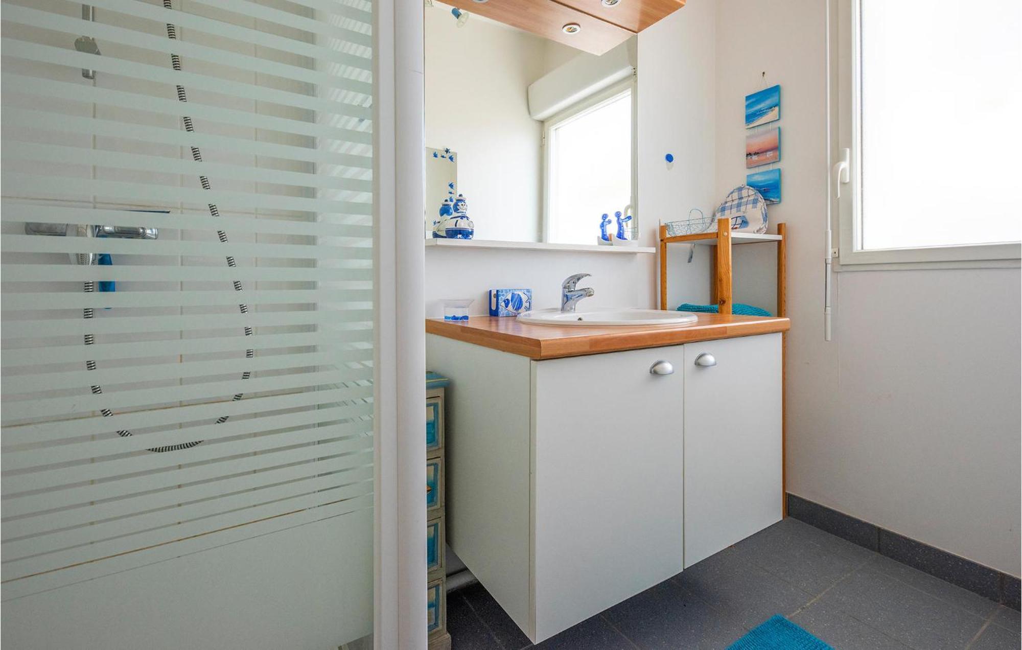 Gorgeous Apartment In Royan With Kitchen Exterior foto